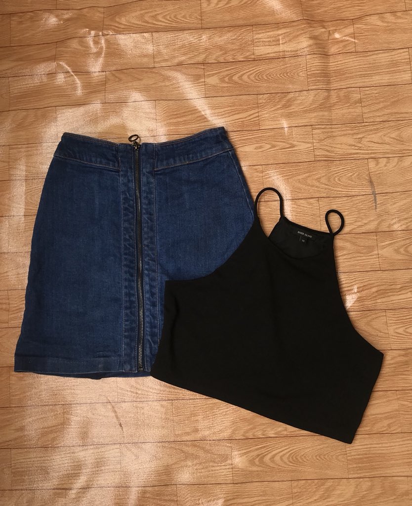 lux_essentialss's tweet photo. Get any of these looks via our Instagram (https://t.co/9hATY5wNOO) for only Ghc55. 
Don’t wait till it’s sold out🛒🛍. https://t.co/80WDLJ7XRv