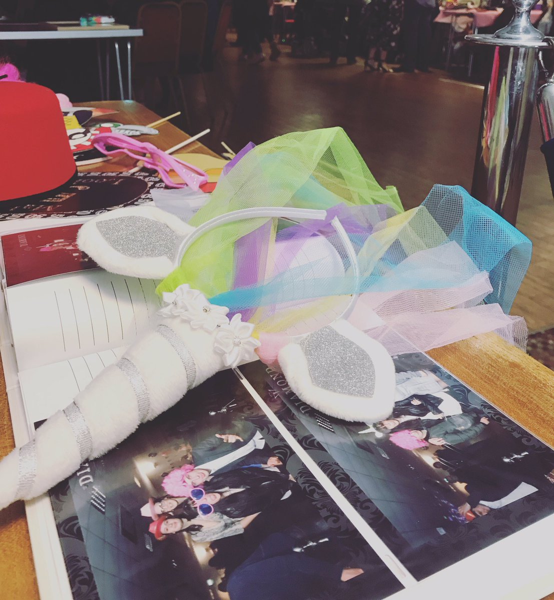 diamondhireuk's tweet photo. Customised props today for a unicorn themed joint 30th and 50th birthday party tonight in east Thurrock 🦄📸 #unicorn #party #mirror #photobooth #30 #50 https://t.co/t1TVS3CsuP