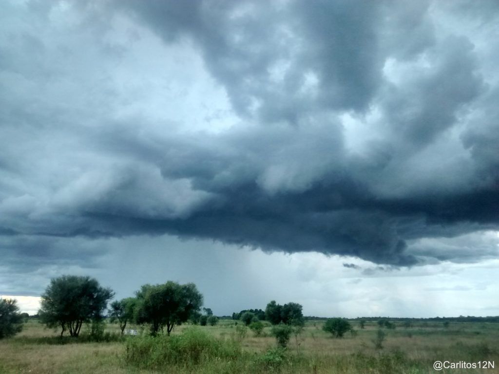 chacosfpy's tweet photo. Fin de semana con alguna lluvias. https://t.co/Z1ggri9AGF https://t.co/ZT34x4YHbX