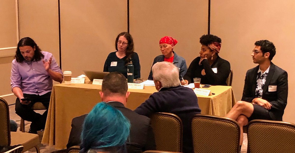 sdclimateaction's tweet photo. Thank you to the #PLASummit2019 for having us on today's Green New Deal panel! We had a great time with @UNITEHERE30, @SanDiego350, @AFTGuild1931 and @EHCSanDiego discussing national, state and local efforts to fight the climate crisis. https://t.co/OvRbzvNWWu