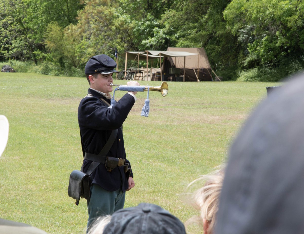 TXMilitary's tweet photo. Special thanks to @TMFMuseum and all of the military reenactors that showed up today for Open House! They'll be back tomorrow for those of you that couldn't make it today. #TMDOpenHouse #Texas #CampMabry #ATX #Austin https://t.co/GnADpLKDol