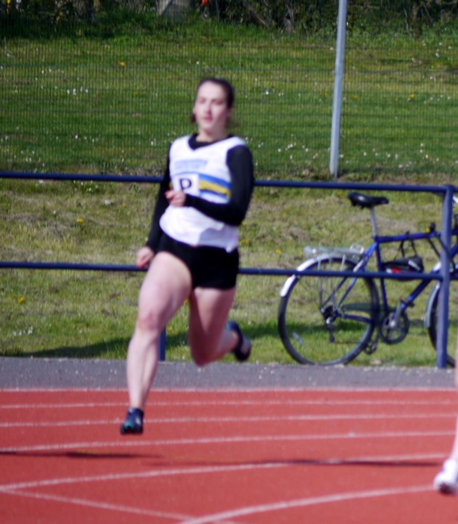 Great running by Megan at the 1st meeting of the SAL meeting at Oxford