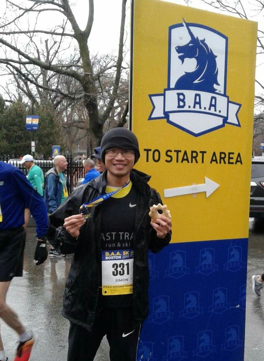 SimonOng88's tweet photo. Proud to wear the @FastTraxRunSki singlet at today's @bostonmarathon 5k. Thanks again Coach @AthleticsNorth for the singlet #fasttraxskiandrun #impressyourself #bostonstrong https://t.co/UNFBVkX2e4