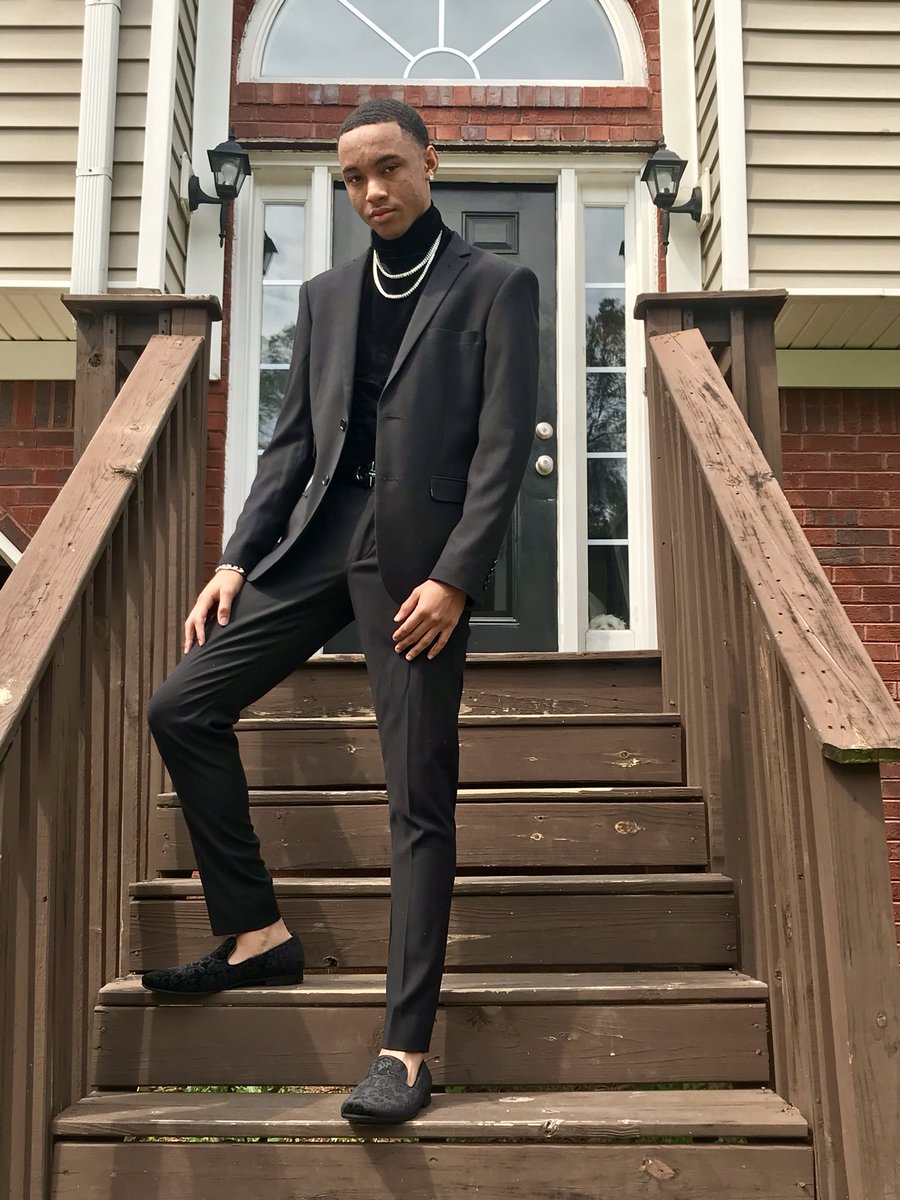 aip_lou's tweet photo. My son Xavier Ready for his Sr. Prom!! #Hillgrove #Prom #ClubOpera https://t.co/om9pxXd7ju