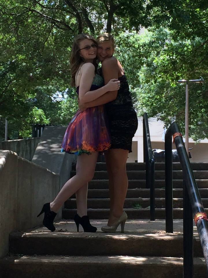 immortaldarlin's tweet photo. Since today is Robinson’s prom, enjoy these pictures of my date and i 5 years ago 💜😘 https://t.co/jVFdz2e8LS