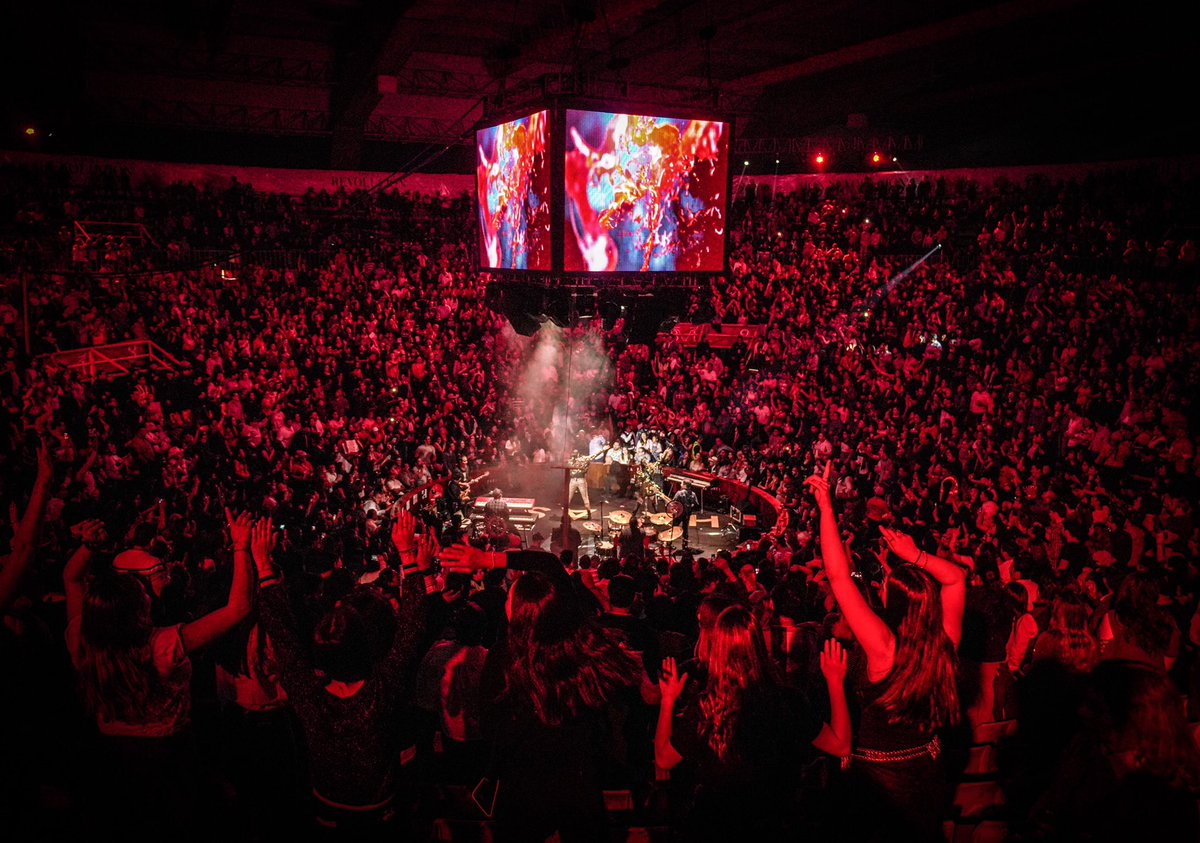 haashoficial's tweet photo. PUEBLA‼️ Gracias por una noche tan íntima y divertida!! 💃🏻💃🏼 Son lo máximo!! ♥️🙌🏻 #Gira100AñosContigo https://t.co/AXlgtdMVBy