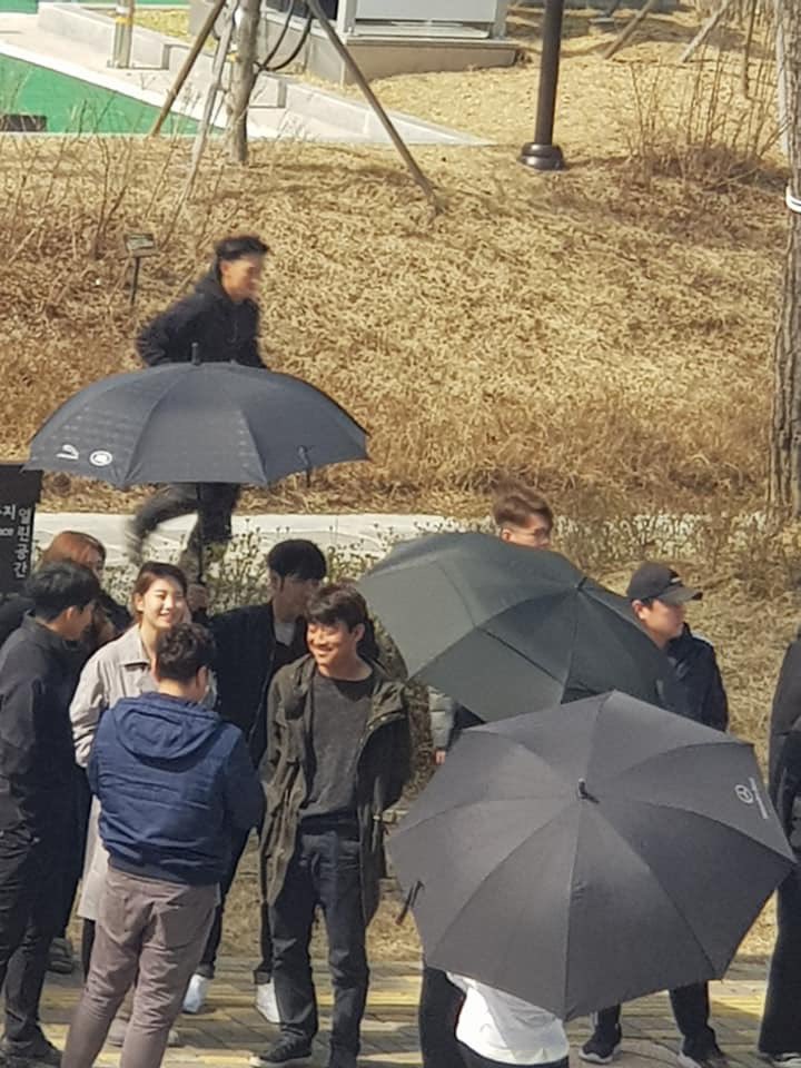 D4ETBDqUcAATlJS.jpg:large