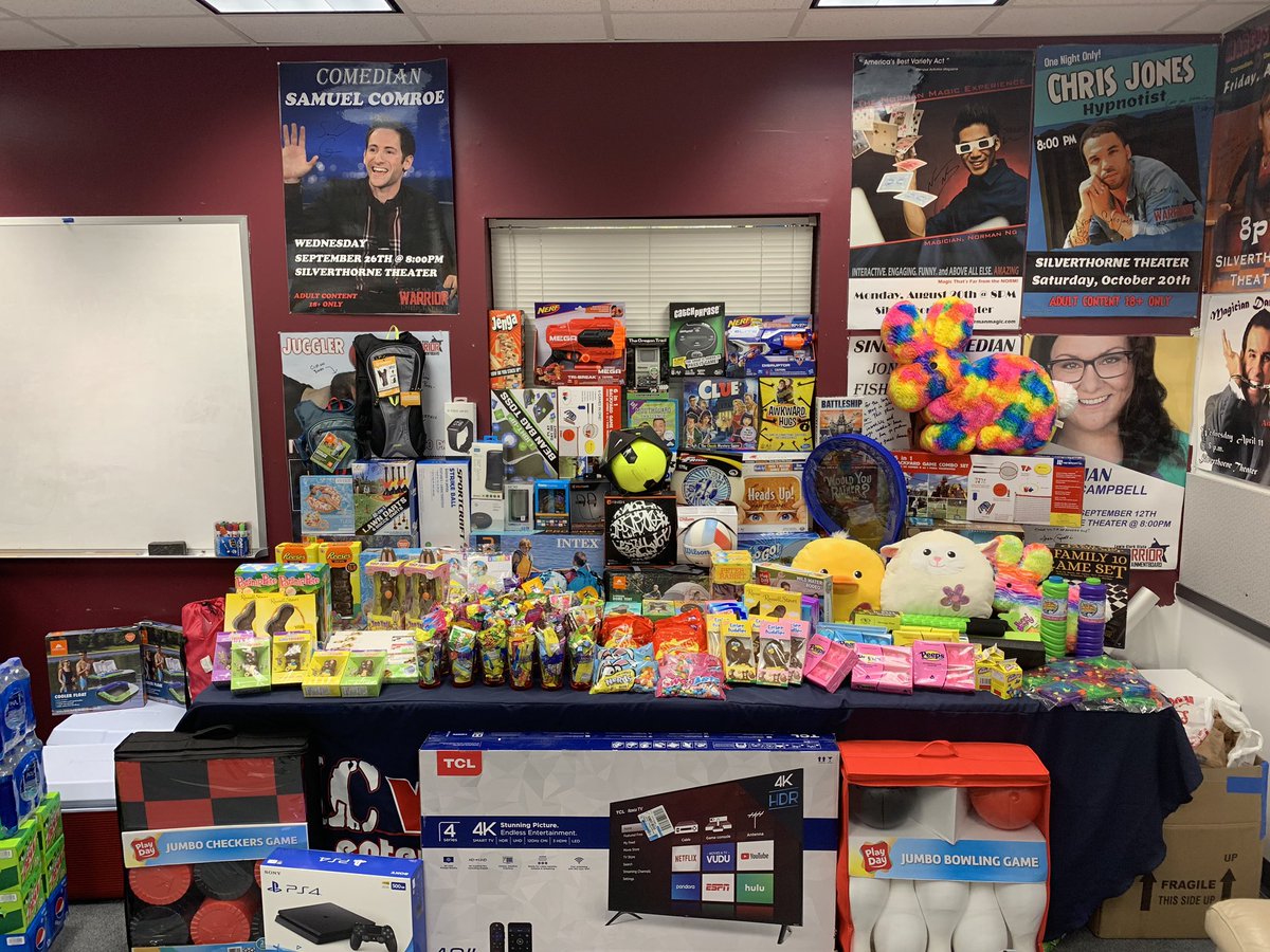Easter Egg Hunt starts April 15 - April 19th!!  Look at all these prizes that you could potentially win! Who’s excited?! 🐣 🐰