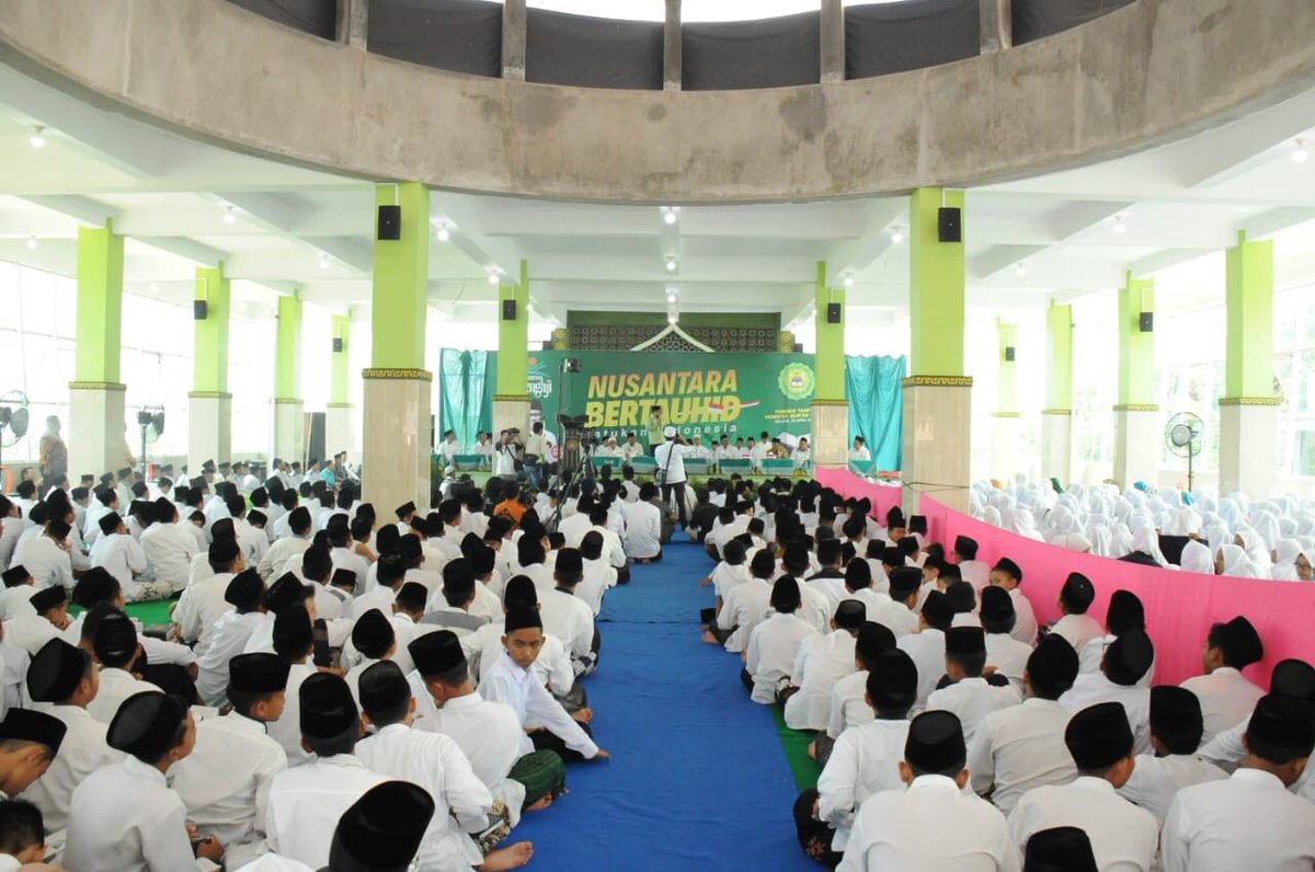Otewe ke Surabaya; #nusantarabertauhid di Masjid Sunana Ampel Surabaya 
Khataman dan Sholawatan yuk...
Ketemu disana ya warga #nusantaramengaji <a href="/nu_mengaji/">Nusantara Mengaji</a>