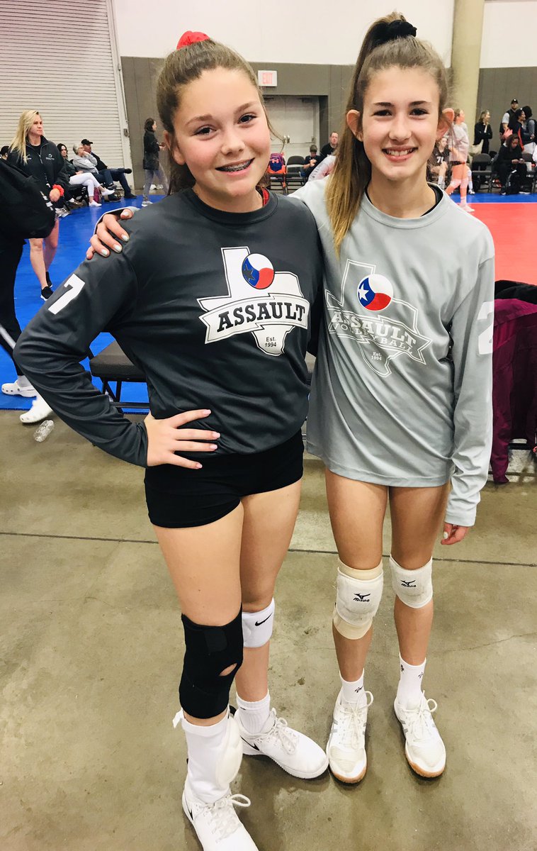 lori_ashcraft's tweet photo. Finished 1st in pool play and got to cheer on friends! #txassault #txassault13smack #lonestarclassic https://t.co/40Ie9cc87E