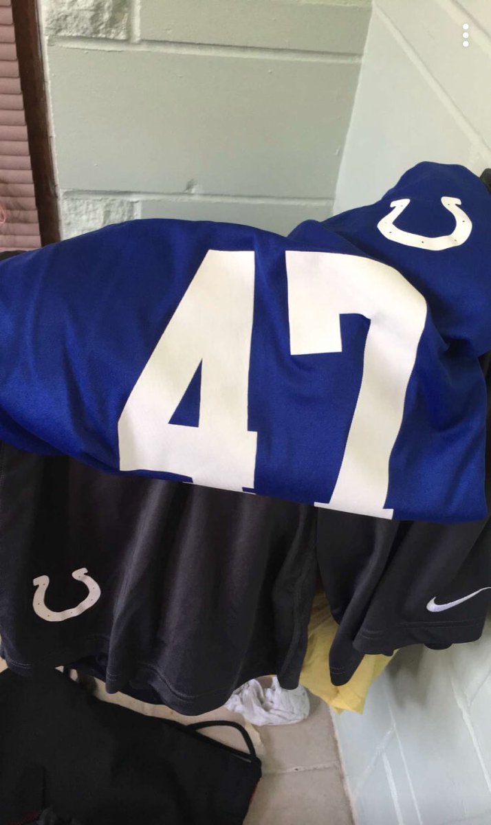 PIAthletes's tweet photo. S/O to my young dawg and former Falcon @therealjordan81 on his workout with the Indianapolis Colts today ππΏπ£ #NextLevelFalcons #2019DraftProspect https://t.co/miMakYrahA