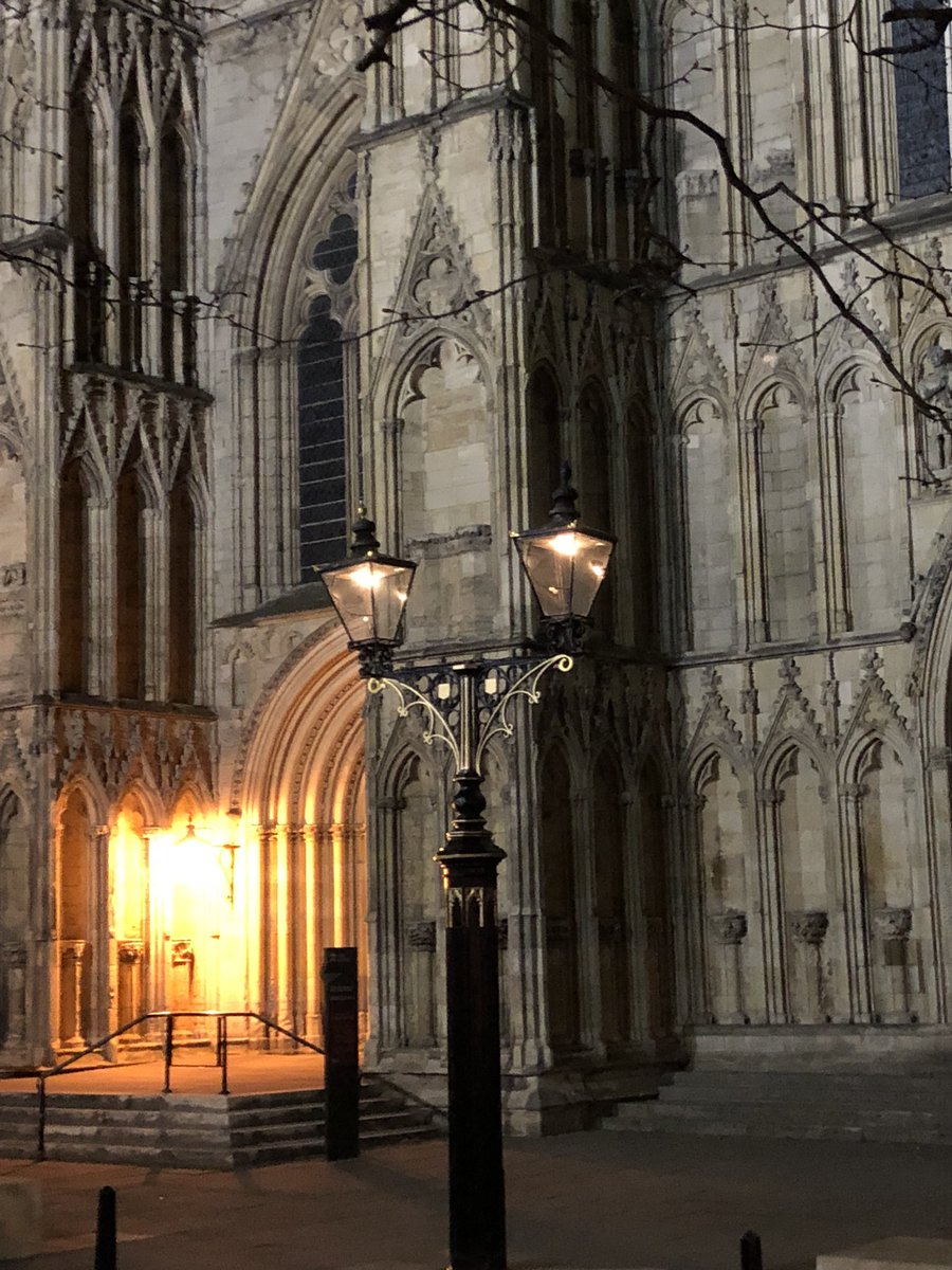 Never tire of the walK home after a night out #york #@York_Minster #night #light <a href="/yorkpress/">The Press</a>