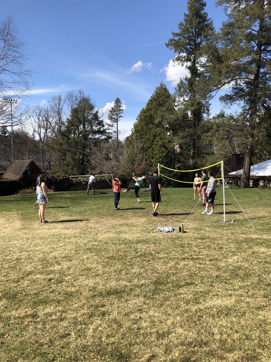 cfwhitt's tweet photo. Absolutely gorgeous weather for the BMES Field Day hosted by our student chapter @WPI . Food, games, and a much needed break for everyone involved. Thanks to the students for planning a great event. #WPIBME https://t.co/hIeNuiA3Bx