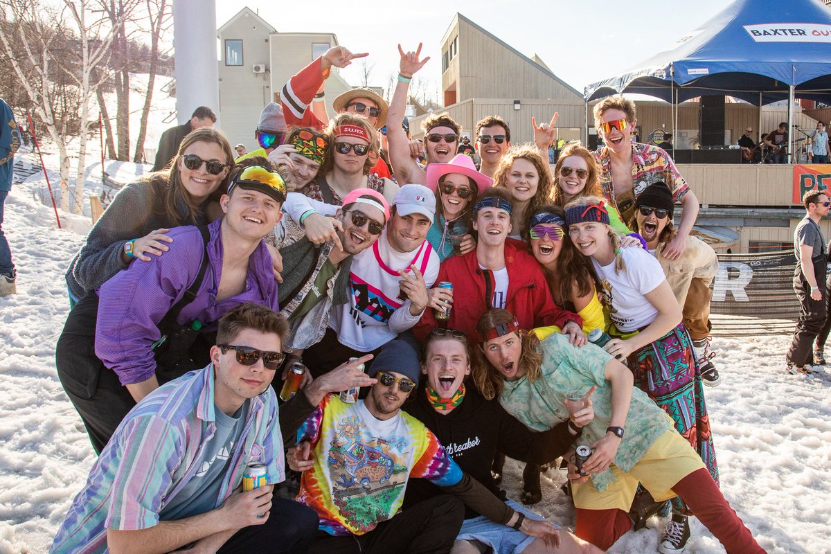 SugarloafMaine's tweet photo. With an abundance of sunshine and good vibes, the Reggae festivities on the Beach this afternoon were some of the best in recent memory. #TheLoaf #SLReggaeFest #goodvibes https://t.co/IwA7C7mW5B