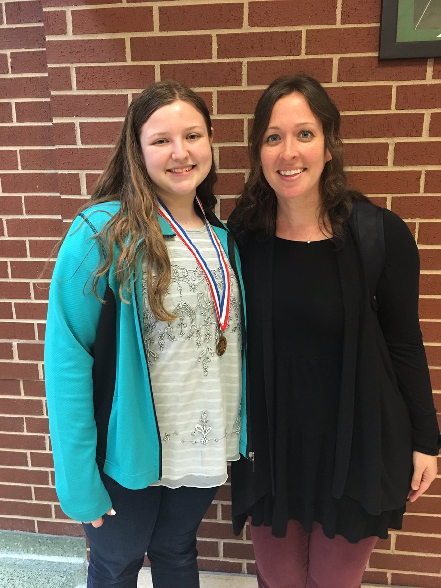 HighUil's tweet photo. We are so proud of regional medalist, Nyssa Galatas, and her coach Elyse Williams on a 5th place win in social studies. The only freshman in the medal bunch 💪🎉5️⃣ @Elyseglobal @NacogdochesHS @AdvancedNac https://t.co/WyOZm7sIHk