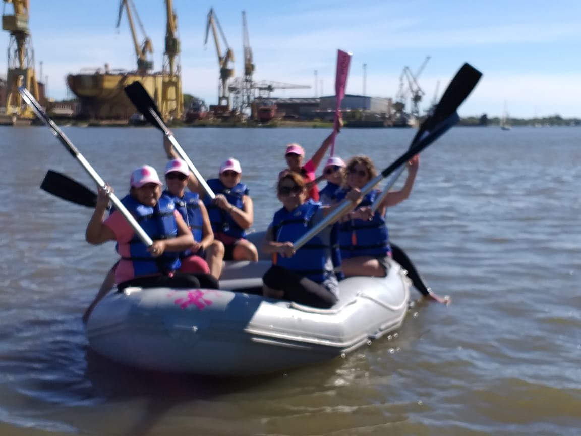 liadelprado's tweet photo. Otro hermoso sabado de remo!! Recorrido 6km. Vamos por mas. #RemerasRosasLaPlata #Remo #Concientizacion #remarporlavida #cancerdemama #sobrevivientes #paddle #paddleforlife #paddlingforlife #pinkpower #pinkpaddlers #breastcancer #breastcancersurvivor #breastcancerawareness https://t.co/02D252EvIi