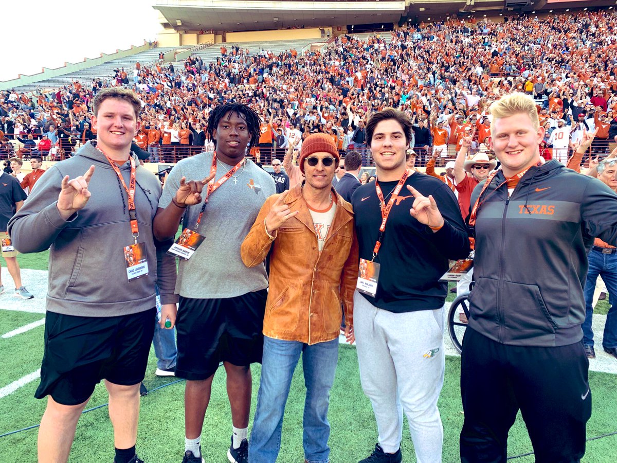 What y’all think about the 2020 OLine class? 😂 #HookEm <a href="/McConaughey/">Matthew McConaughey</a>