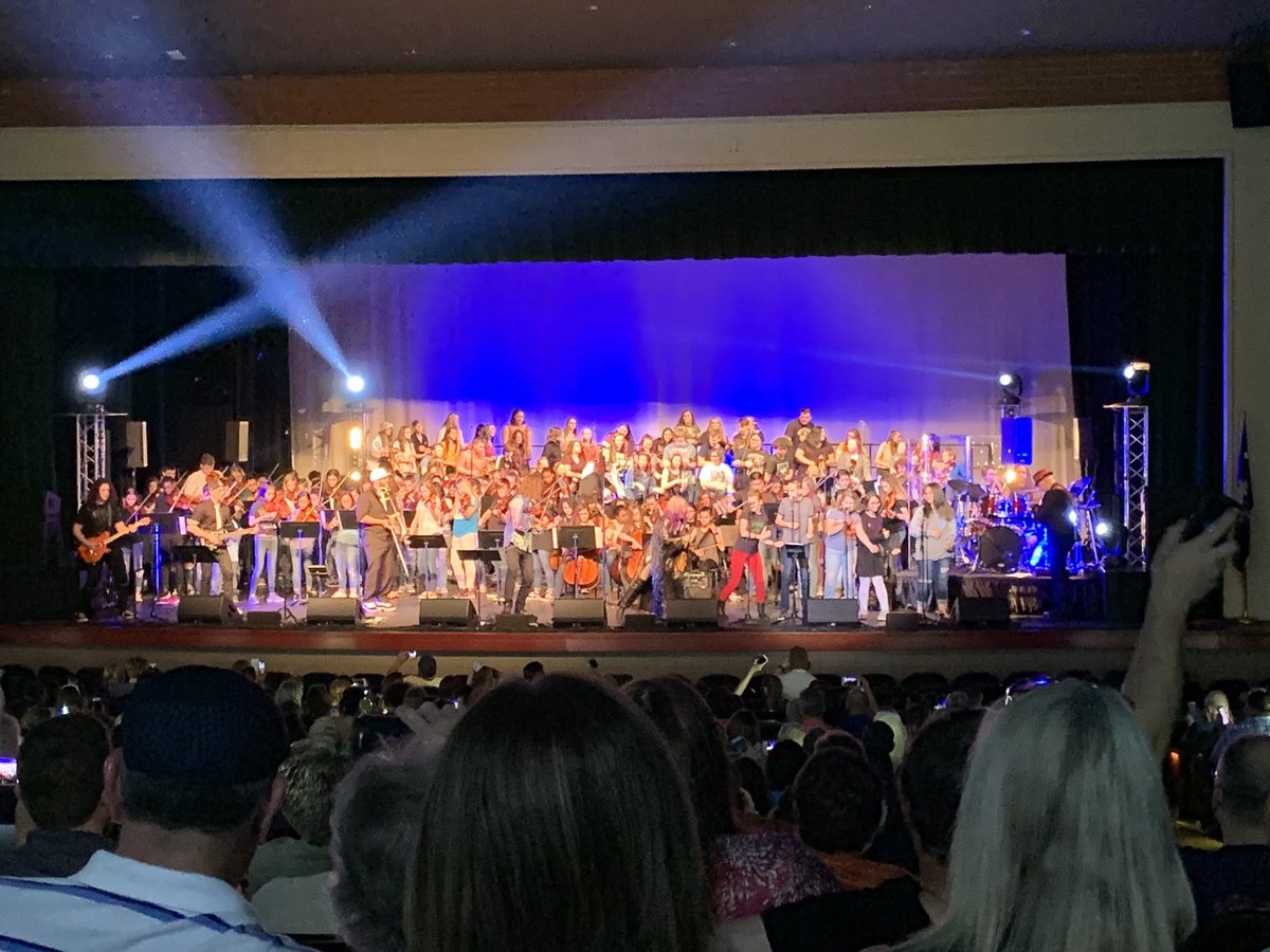 RCEMiddle's tweet photo. Proud to have our #RCEstrings🎻 students on stage at #ElectrifyYourStrings tonight! #teamRCE🐾 https://t.co/kKxZfBk99g