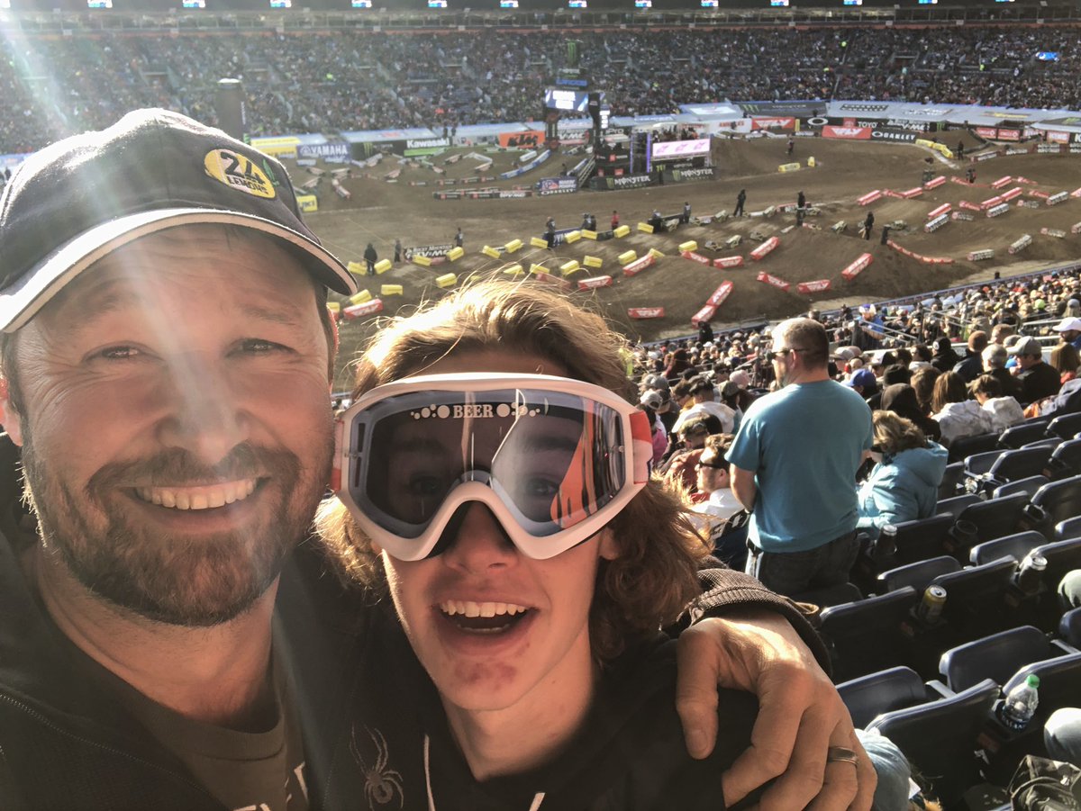 Livin’ the dream #SupercrossLIVE
