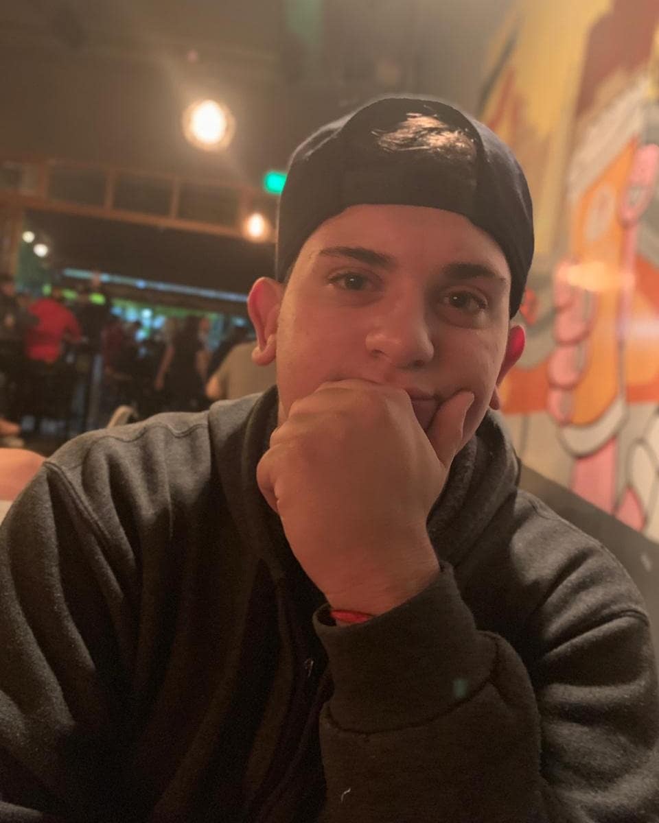 matycrisa's tweet photo. Las voy a subir a todos lados? La rta es si🤷🏻‍♂️ https://t.co/TWwPcfSzYA