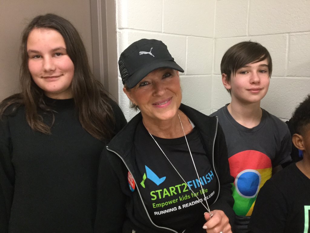 WestwoodUGDSB's tweet photo. Thanks to the #RUNNINGANDREADING #Volunteer Gabi @WestwoodUGDSB @ugdsb that come every week to keep Ss fit & healthy,while make reading #engaging. THANKS from #start2finish #UGVolunteerBecause you make a difference. https://t.co/YAkQkEwEIJ