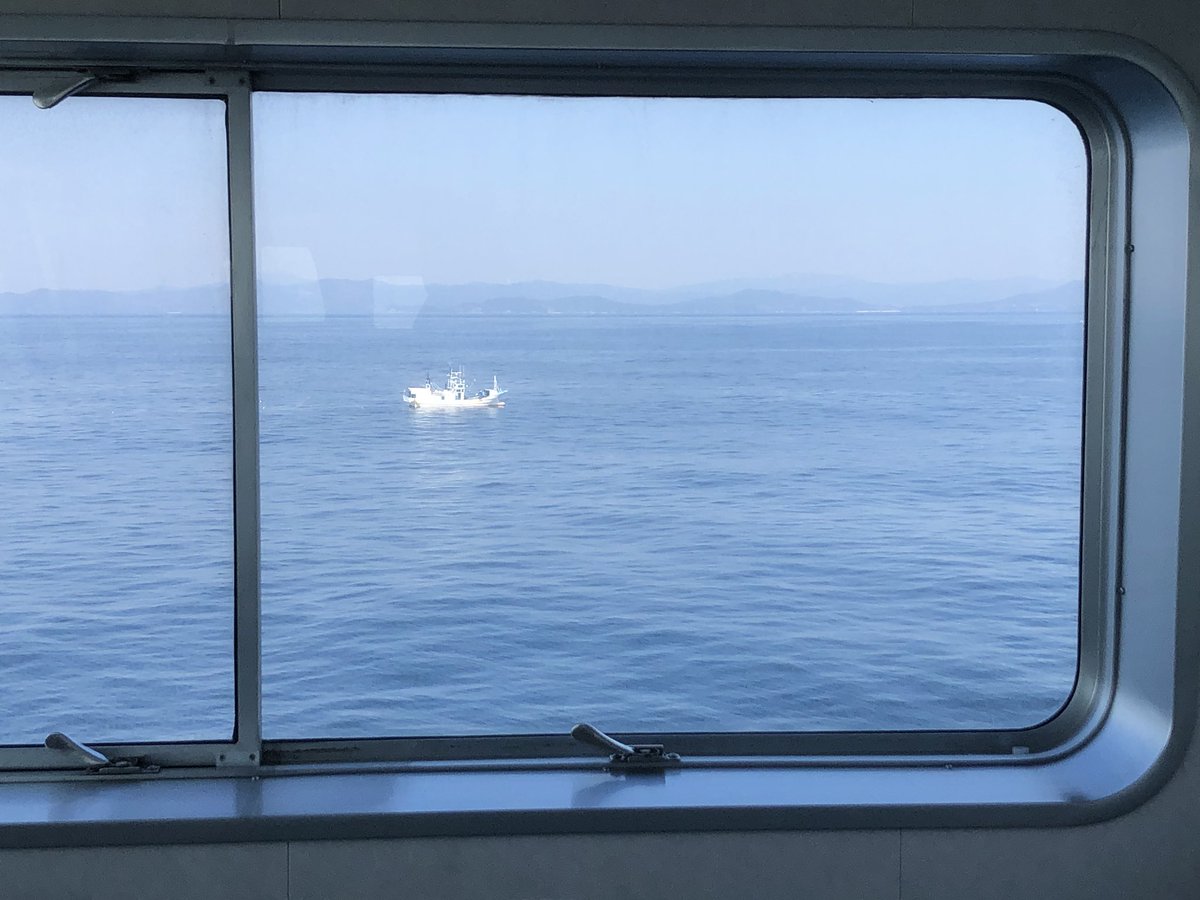 takabo77's tweet photo. It is sunny and comfortable today!
晴天で気持ち良い!
#Sunnyday #voyage #navigationwatch #japancorst #sanrikucorst #officer #sailor #seaman #seamenslife #roroship #carcarriership #晴れ #航行中 #ワッチ中 #三陸沖 https://t.co/vUPdgnp6HS
