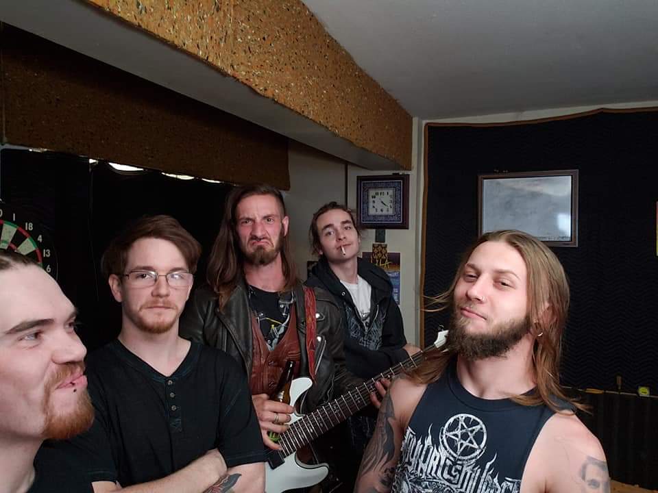 Quick get serious.

<a href="/8VacantGraves/">8 Vacant Graves</a> "sure ok" 😘👌