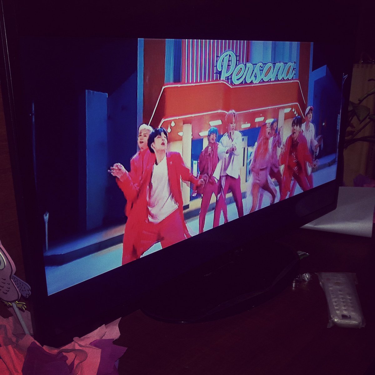 Hermoso video de <a href="/BTS_twt/">방탄소년단</a> nos encantó, amo su música sus voces y todo de #Bts 😍 #boywithluv