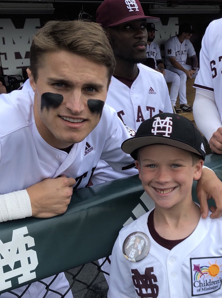 johncross2014's tweet photo. Thanks for great memories as Kids Captain at Super Bulldog Weekend 2019.  @BlairEBatson @HailStateBB @jakemangum15 @Elijahm_2 @lemo22 https://t.co/r41rpuhKGi