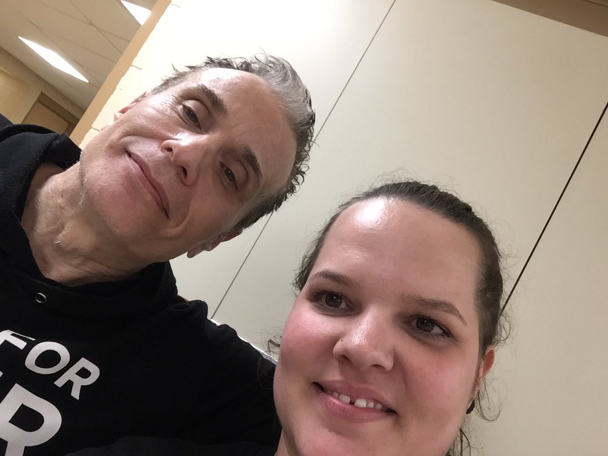 Great game so far eh <a href="/heylandsberg/">Michael Landsberg 🇨🇦 🔯 🏳️‍🌈</a> ?? Look at those <a href="/NHLBruins/">Boston Bruins</a> go!!!