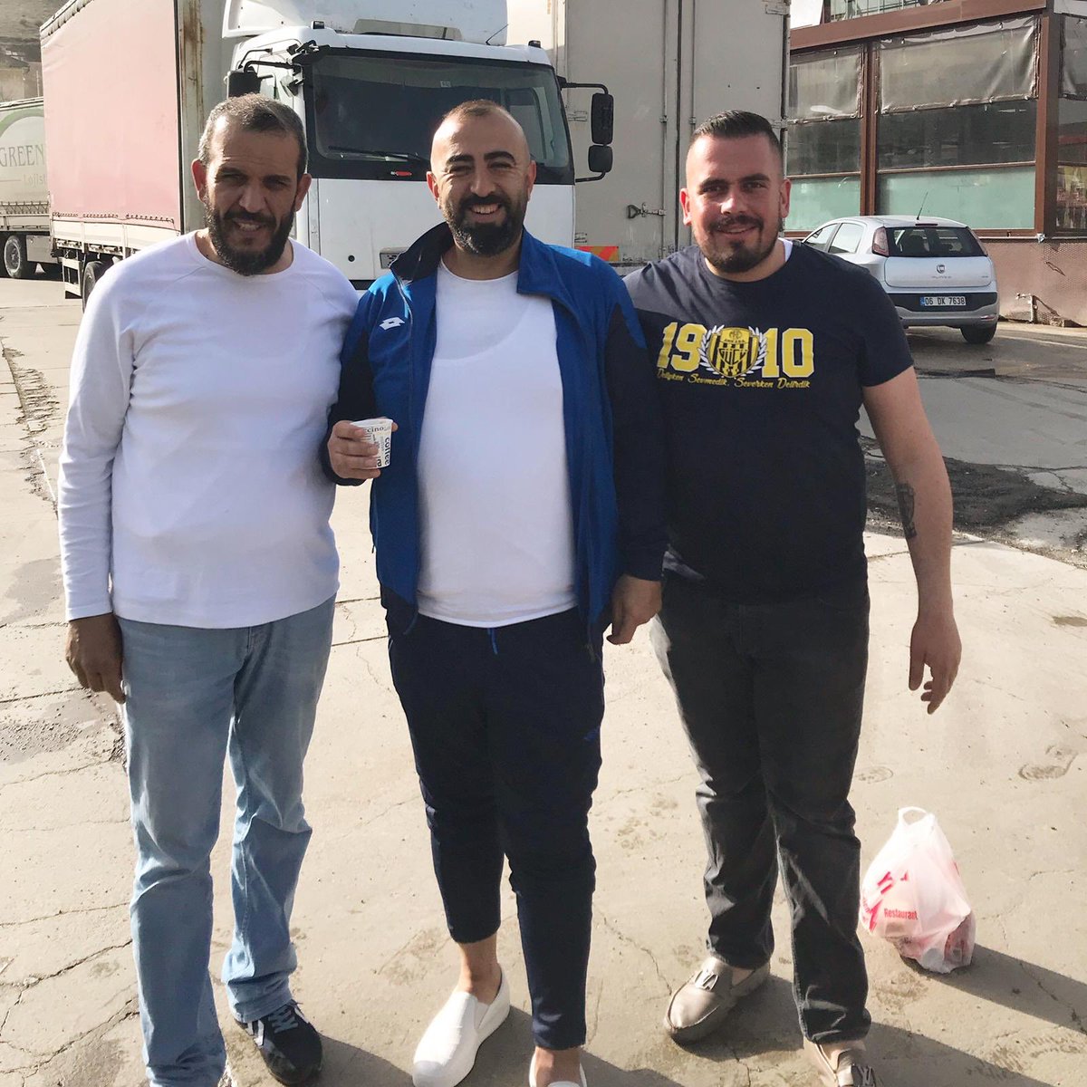 YcelKay's tweet photo. Ankaragücüm https://t.co/Q3xsqLOcGr
