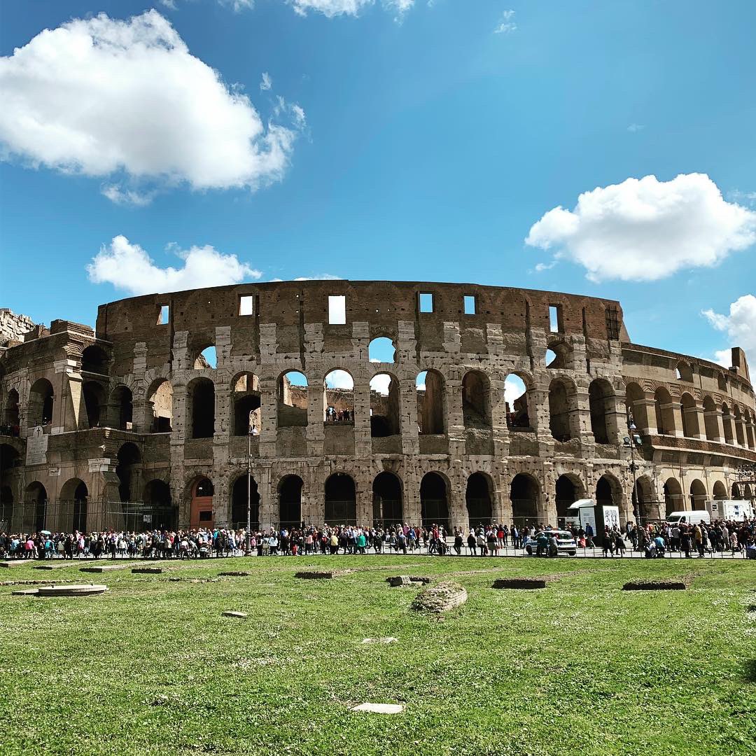 lumenchoir's tweet photo. A little bit of time exploring ancient Rome! #lumenontour #italy🇮🇹 #vaticantour #colosseum #ancientrome #choirontour #rome #romeforum https://t.co/F2r2CSGxvk