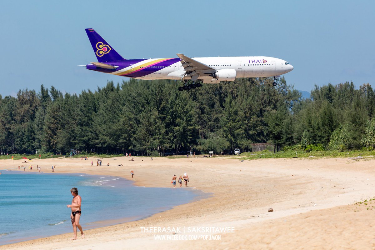 vasrx's tweet photo. unseen phuket ที่หาดไม้ขาว จ.ภูเก็ต เราจะได้เห็นเครื่องบินแลนดิ้งแบบระยะประชิด คือสวยมากกกก ต้องไปให้ได้ซักครั้งเลย ✈️

#ร้อนนี้สายไหนรอด https://t.co/ud3wmxccDZ