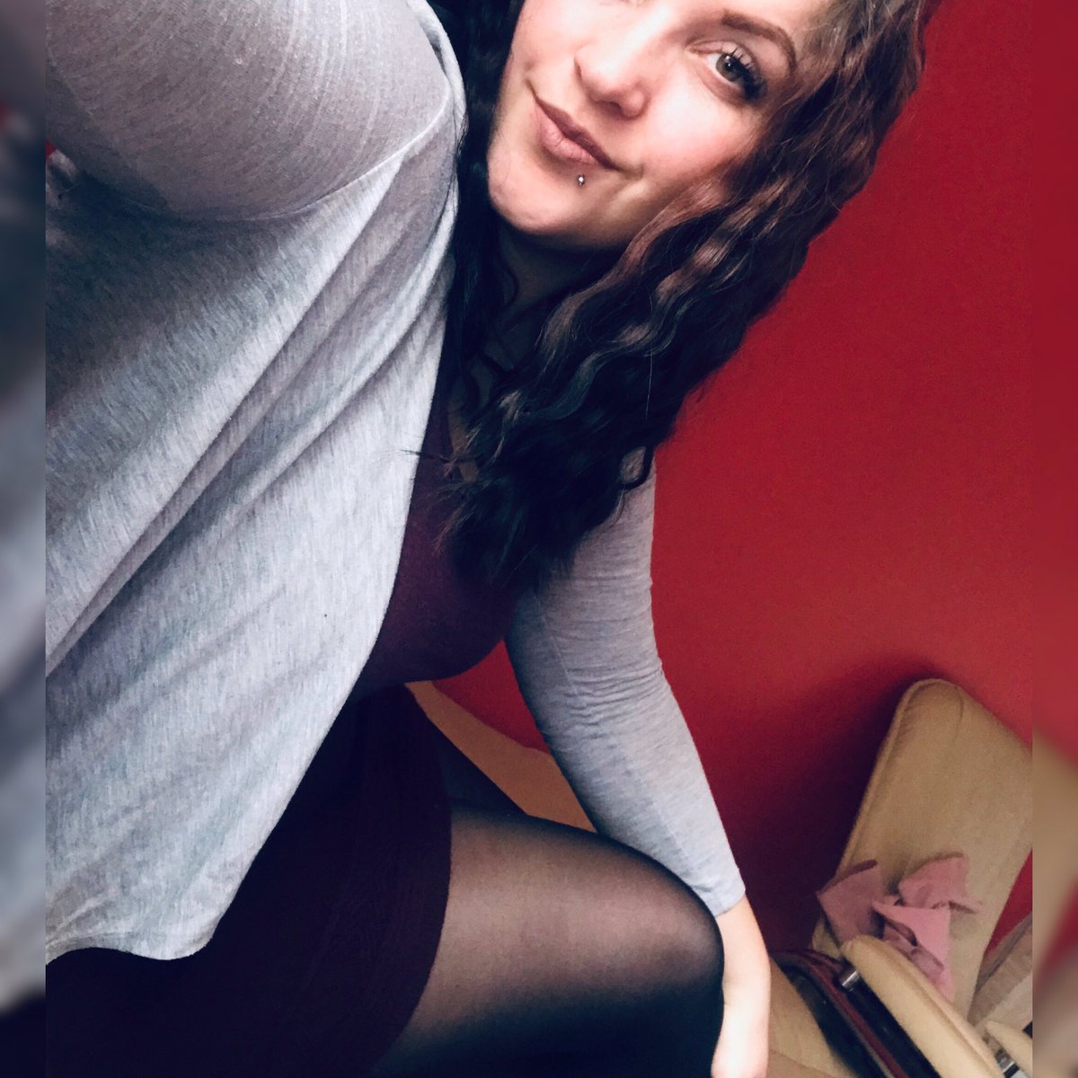 pankucinsh's tweet photo. Hello to all,who are working at weekend!😅💪🏻💛 #weekend #wekendsareforworking #work #working #24hourshift #lovemyjob #lovemylife #personalblog #blog #blogger #blogging #blogerstyle https://t.co/JK8aPAwWvD