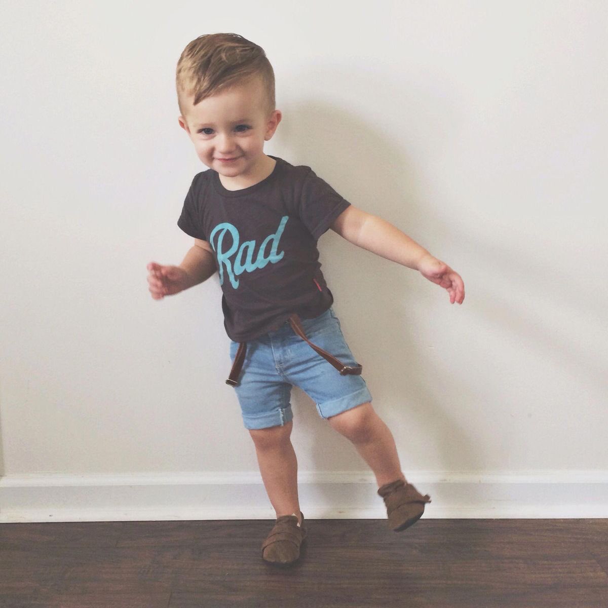nnnnut's tweet photo. ถ้ามีลูก อยากจ���บลูกแต่งตัวแบบนี้ตอนซัมเมอร์ 
น่ารักกกกกกกกกกกกกก
#ร้อนนี้สายไหนรอด https://t.co/t02W9guUGO