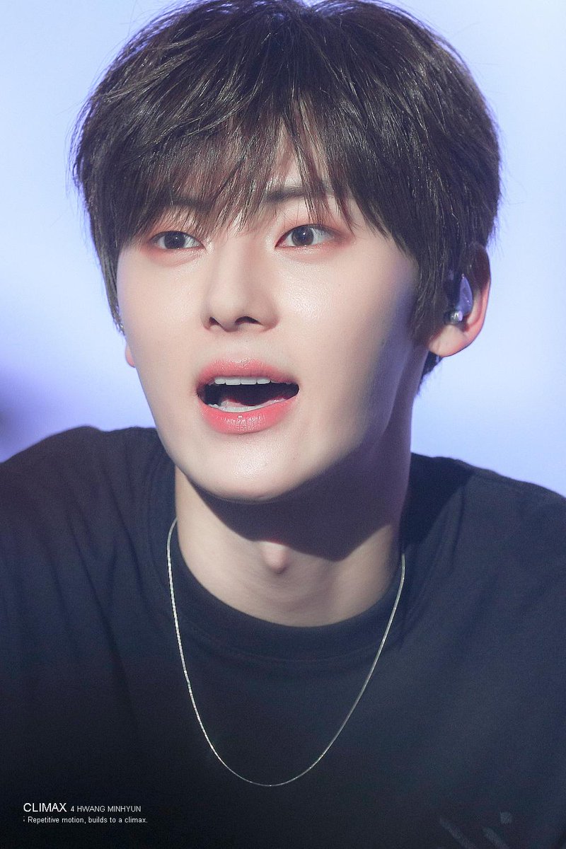 climax950809's tweet photo. 190413 Segno #민현 #황민현 #Minhyun

이것이 바로 민현테라피
내 행복버튼🦊 https://t.co/qQRtm6Y7WJ