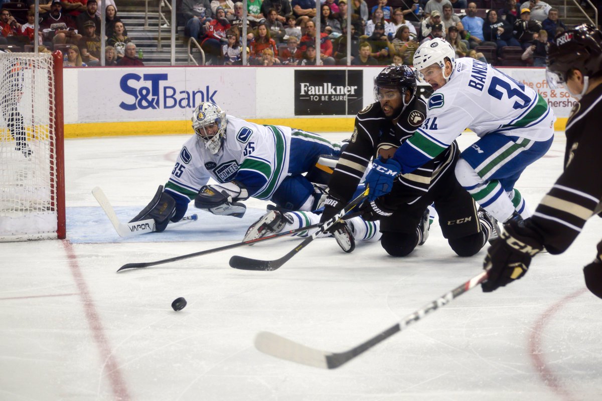 CoryLyonsAHL's tweet photo. Even in defeat, I am sure @tyreichenbach1 had the time of his life.  Reichenbach played in his first career @TheAHL game for @UticaComets. https://t.co/rdb9dAvZZP