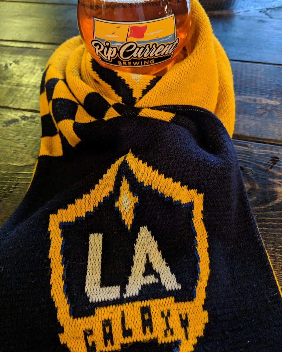 SDGalaxyFans's tweet photo. GO GALAXY GO!!! #lavphi #racetoseise #mlssoccer #lagalaxy #lagalaxyviewingparties #sdsoccerbars #sdfootiebars #lagalaxyinsd #mlsinsd #craftbeer #sdbeerbars, #americasfinestcity #SanDiego #indiebeer, #thisisla, #since96 @ripcurrentNP https://t.co/rVgZHY73Hd