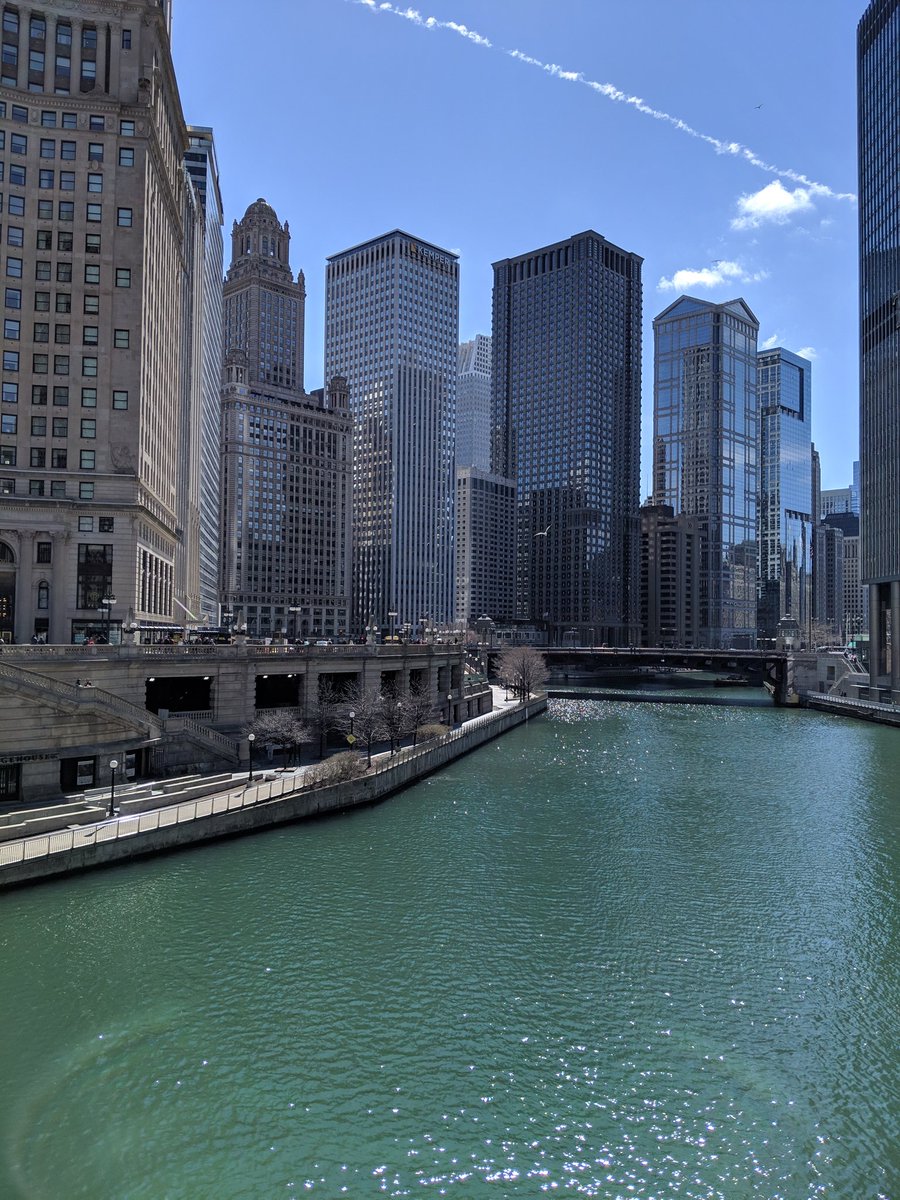 HerrMartinson's tweet photo. First weekend adventure to Chicago with the group #GAPP #exchange #Chicago #SouthShore #CulturalCenter #MichiganAve #HancockBuilding #MillenniumPark #GinosEast https://t.co/Cyd11HiIhC