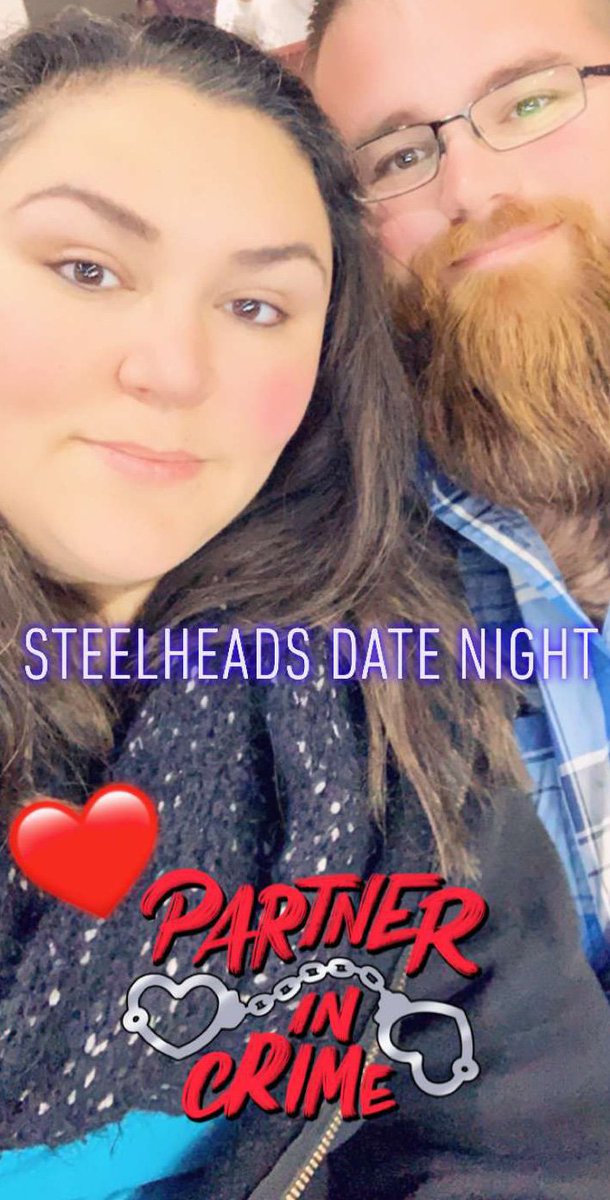 Crowfreak13's tweet photo. #steelheadshockey #feelthesteel #datenight https://t.co/kcVtYHlXmL