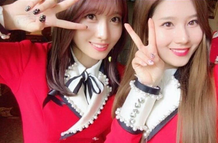 EK30078599's tweet photo. 遅くなったけど、サナちゃんモモちゃん!!!入社7年目おめでと🥳👏🎉 축하! 最強の推しのサナちゃん🐹!ダンスなら誰とも比べ物にならないモモちゃん🐥!これからも応援してます!頑張ってね!😘
#7YearsWithSamo
#twice https://t.co/Rt01DfJsQa