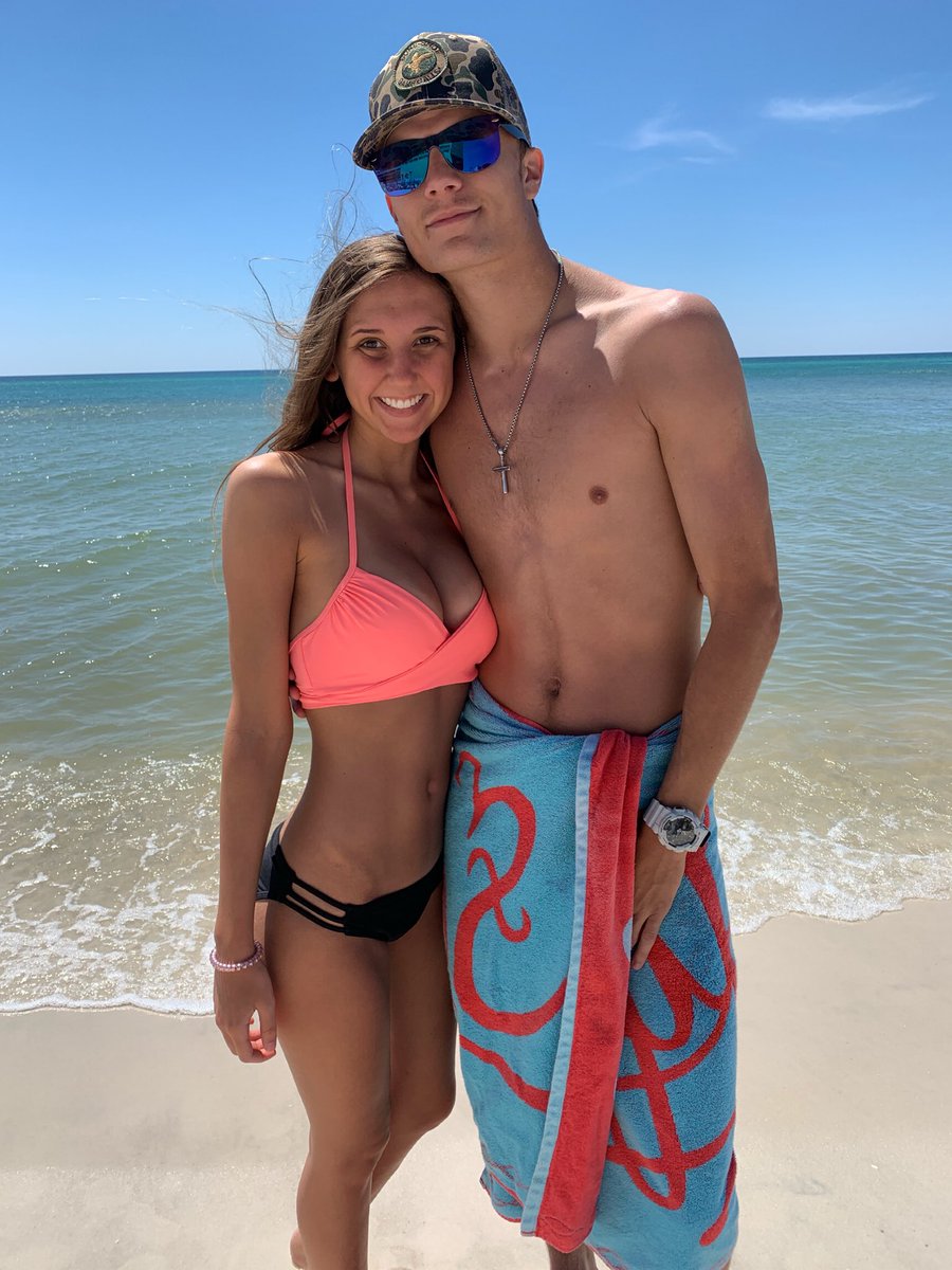 _kayyniicolee's tweet photo. appreciation post for the boy who always knows how to make me smile. i love you forever sunshine💛 https://t.co/fZwRlfvkpe