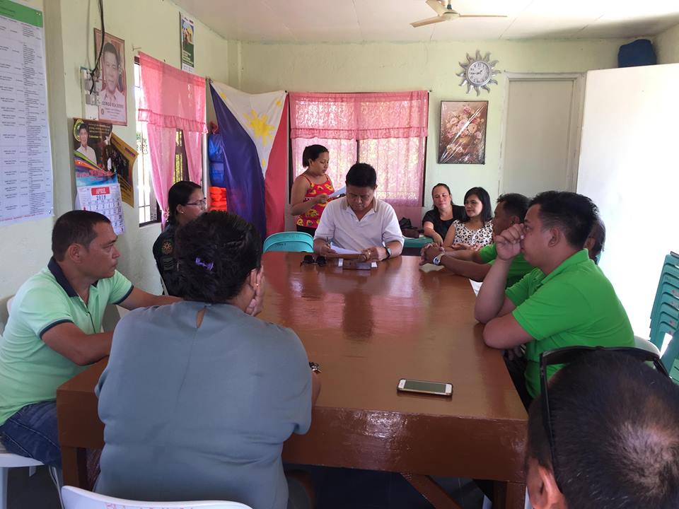 tanjaycpsnoppo's tweet photo. Tanjay CPS personnel, under the direct supervision of PLTCOL CATHERINE D RAMOS, ACOP attended the monthly BADAC meeting with the Brgy Chairman Alberto T Saga, of Brgy Pob. 4, the said meeting that was held at their Barangay Hall. 4/14/2019 @ 9 AM. @negorppopro7 https://t.co/TxcYNJvyDA