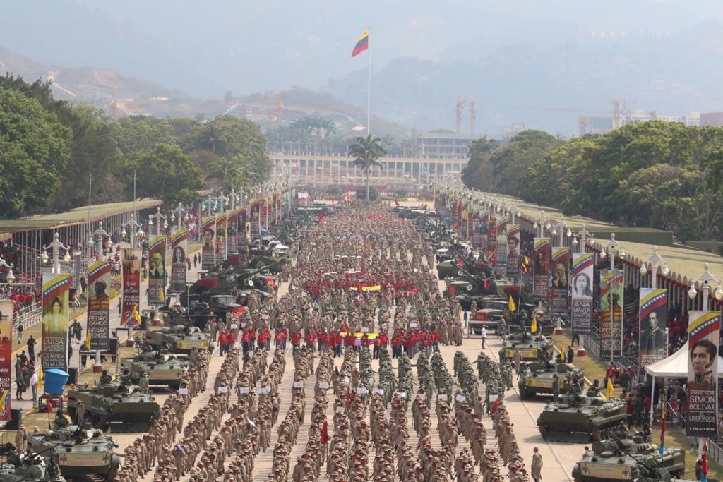 delcyrodriguezv's tweet photo. Que ningún imperio se atreva a mancillar la Patria de Bolívar y Chávez! El pueblo en armas hará inexpugnable nuestro sagrado territorio y soberanía! Que viva la Milicia Bolivariana! El pueblo organizado garantiza la defensa integral de la Nación! #DiaDeLaDignidadNacional https://t.co/a4Sct1Ival