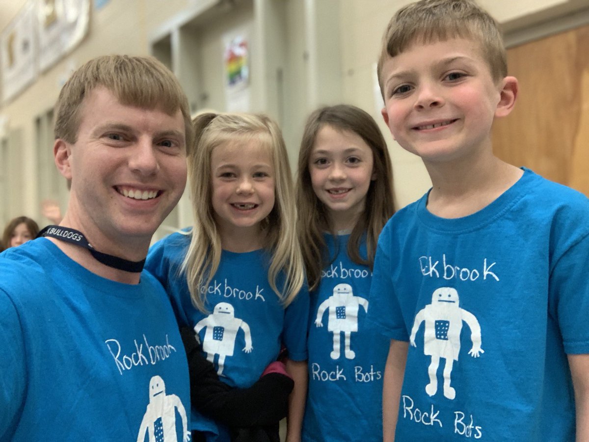 MrCarlsonK's tweet photo. When a Rock Bot team member says, “Wear your shirt tomorrow!” You wear your shirt and spread the word! And when you try to take a selfie with some of your team, EVERYONE wants to be part of the picture! #robotics #STEAM #OnceAteamAlwaysAteam #kinderscan @westside66 @rockbrook66 https://t.co/niONTq12mO