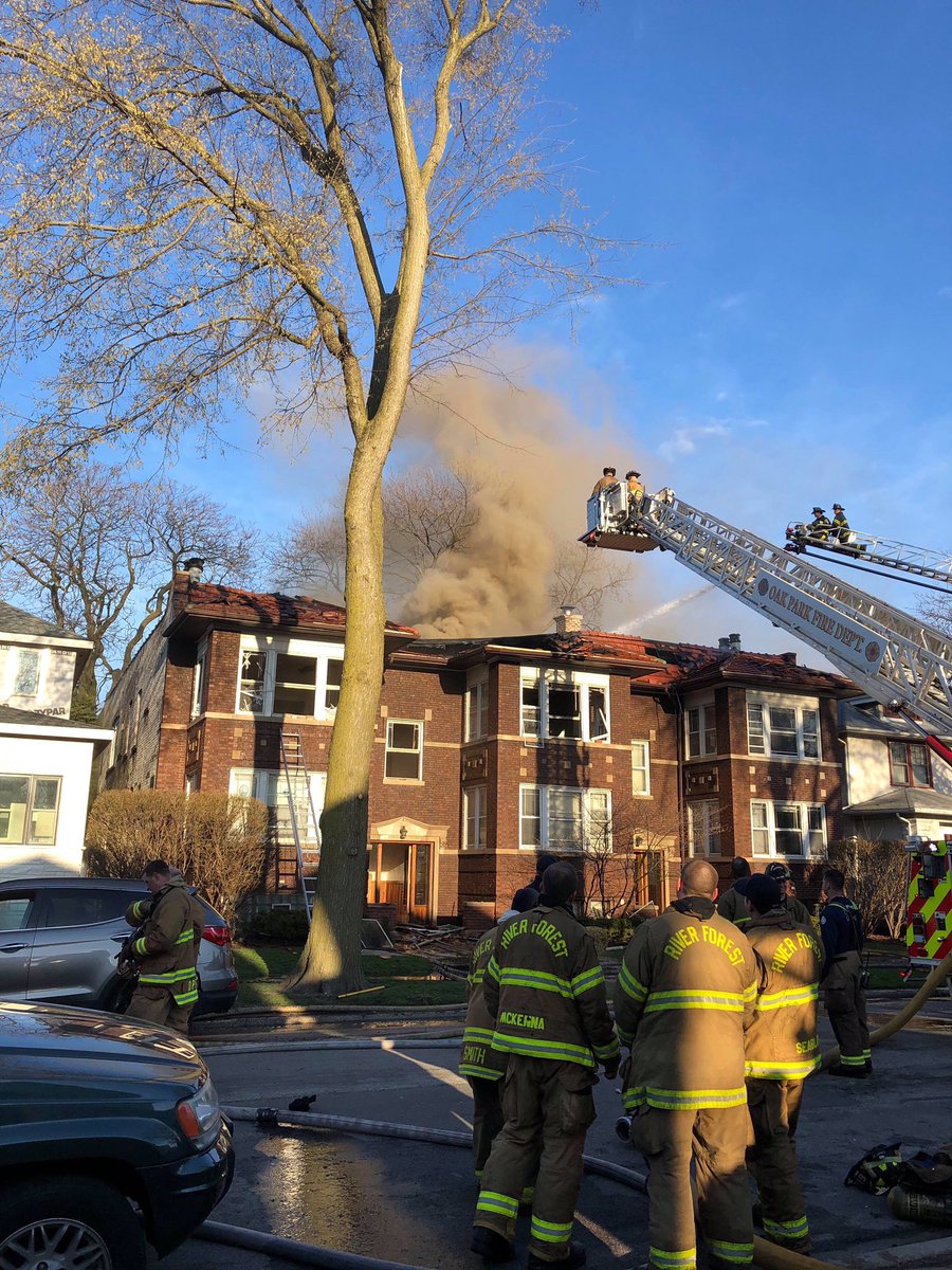RedCrossIL's tweet image. Fire is unpredictable, you never know where or when it will strike. Today, Red Cross volunteers assisted families at five fires in the Chicago and Northern IL area, including two fires in Oak Park, where the same four volunteers assisted 7 families / 17 people.  #EndhomeFires
