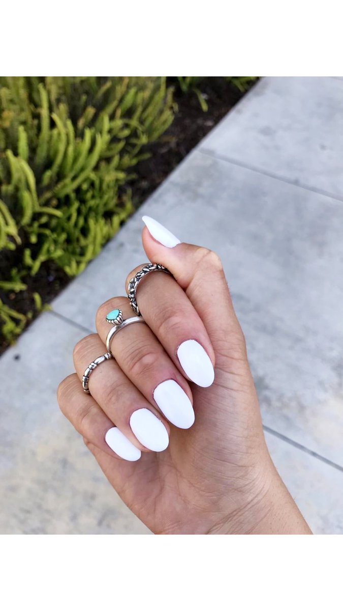 TheCurBar's tweet photo. the perfect white ☁️

#cürBAR #sandiego #nailsalon #delsur #opi #cnd #mani #pedi #gel #noupsell #nails #onepaseo #delmar #spring #sd https://t.co/59SCl1xo5a