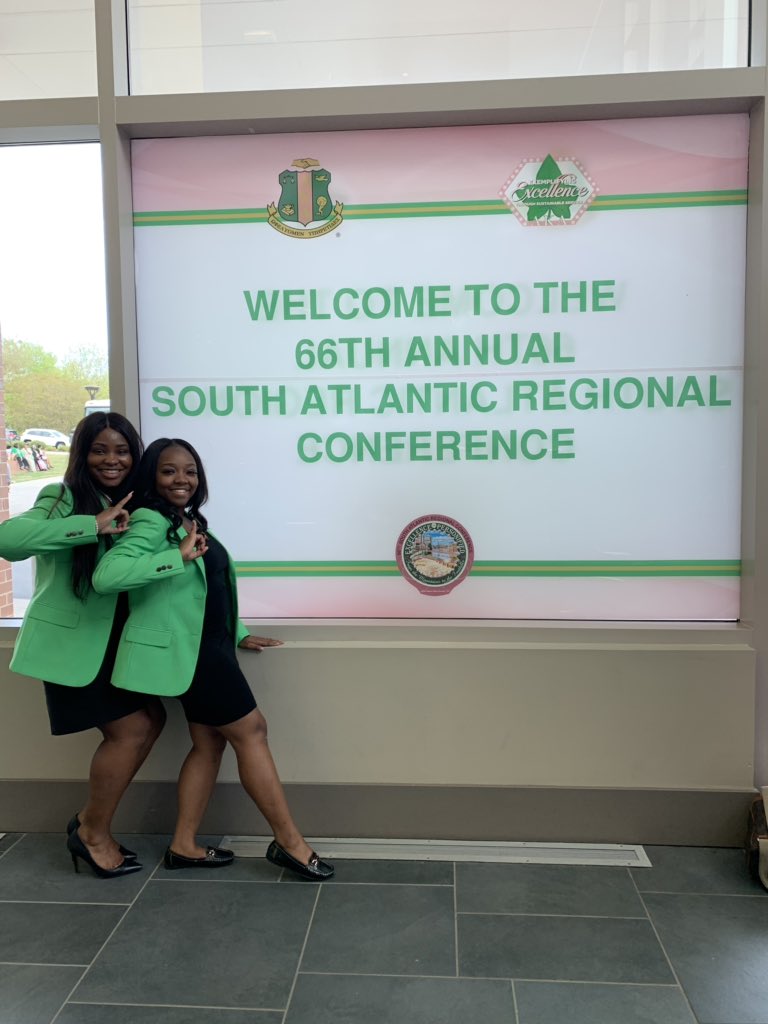 x_PrettyNayy's tweet photo. Green is the color for Alpha Beta on this Saturday 🐸💗 #SARC2019 https://t.co/6uMr8ZXYy7