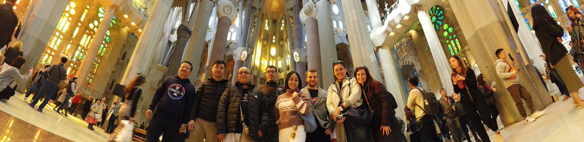 dr_davidnguyen's tweet photo. Last day in Barcelona, such a welcoming city and friendship! @longvuong22 @vinexnetwork @MidasProtocol @TomoChainANN @TomochainESP https://t.co/Qa3wpbo3Zh