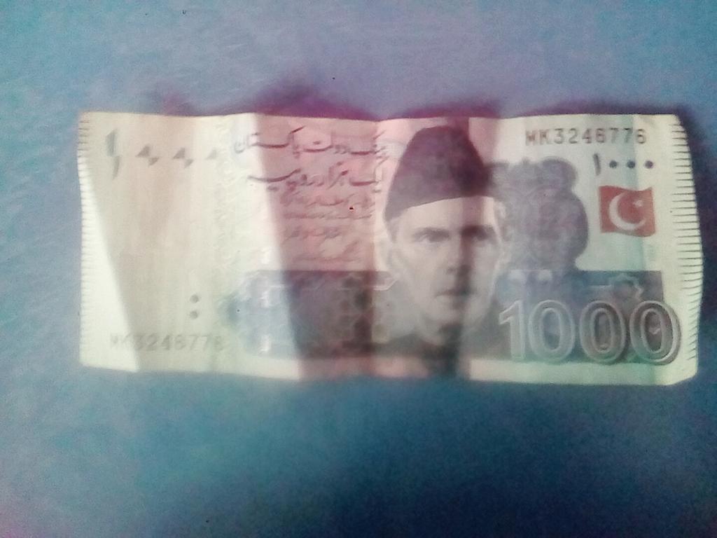 Humna29665567's tweet photo. Got eidi from u last year @TayyabJameel3 https://t.co/CiiU2GKfyX